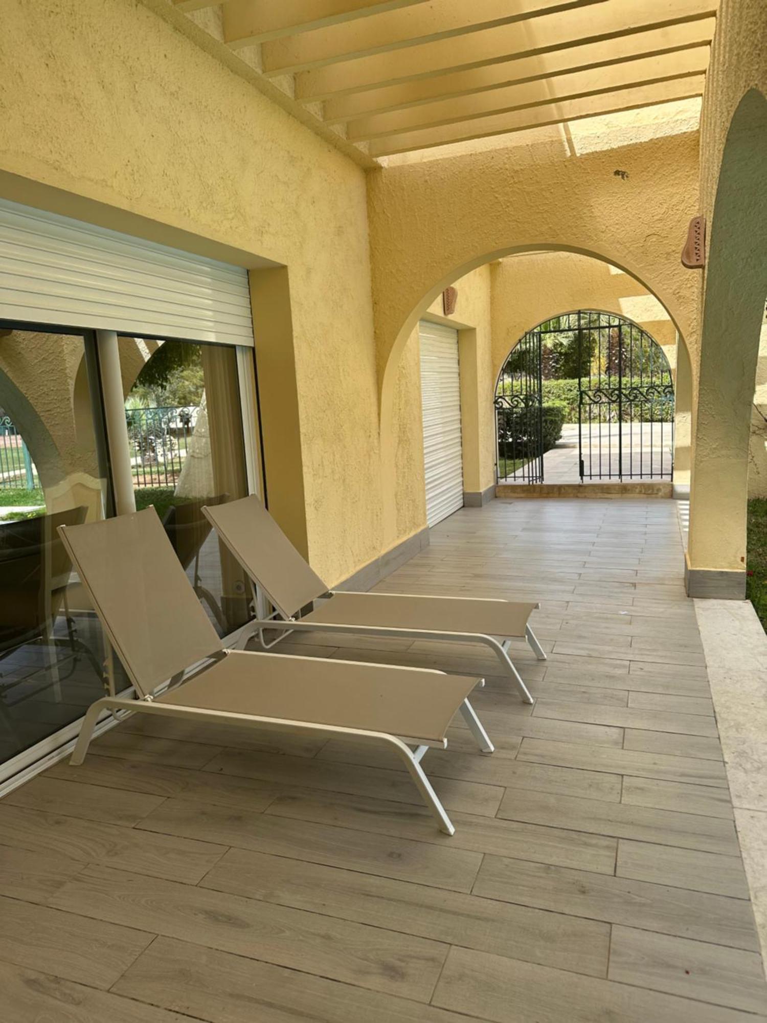 Penthouse Cosy Avec Piscine Privee Aparthotel La Marsa Exterior photo